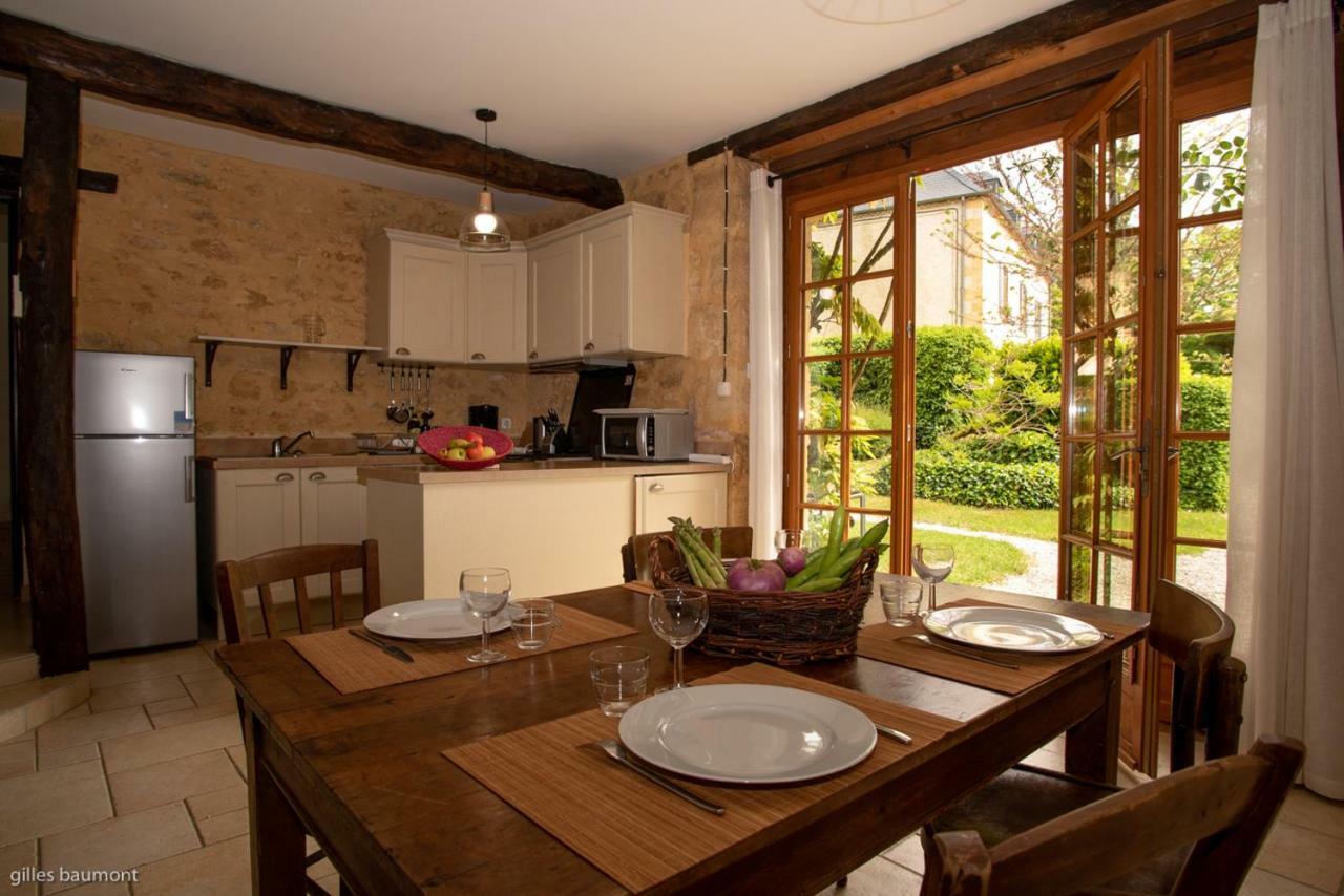 Le Petit Manoir De Vitrac Villa Vitrac  Exterior photo